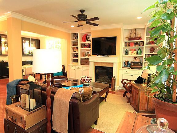4th image of 5118 Kemmont Dr