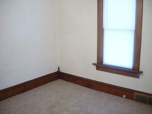 2nd image of 502 Parker Ave