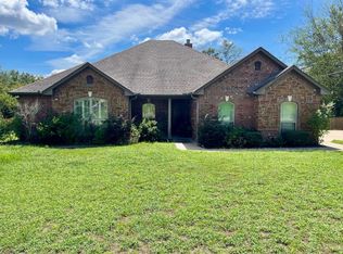 120 Towering Oaks Ln, Longview, TX 75602