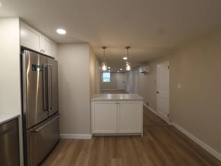 1534 N Woodburn Ave #B — Photo 10