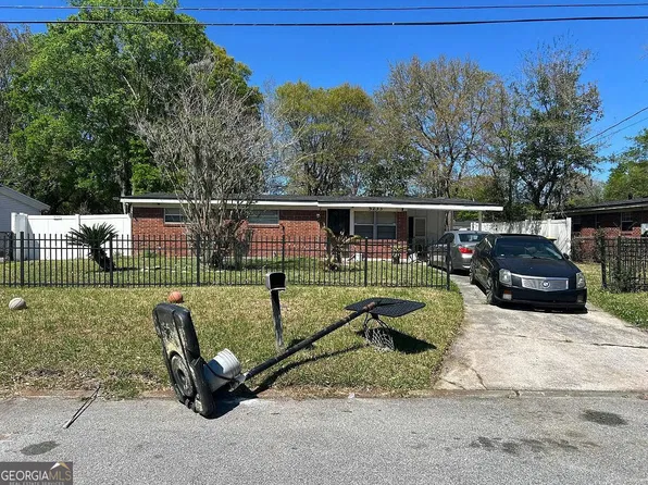 5233 Chivalry Dr, Jacksonville, FL 32208
