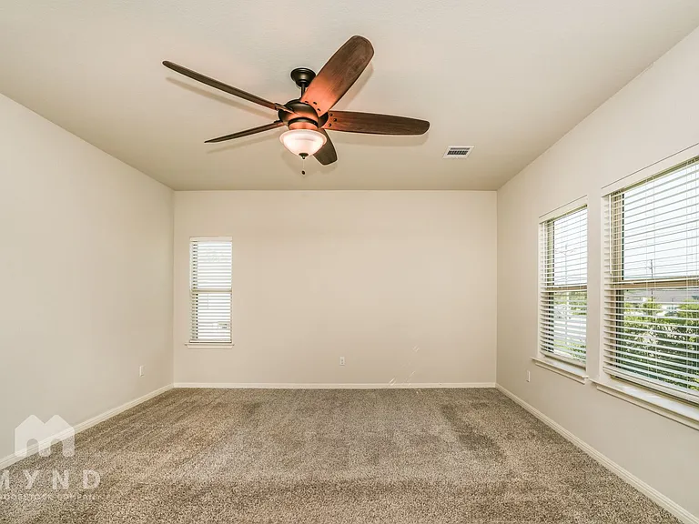 708 Hays Hill Dr — Photo 11
