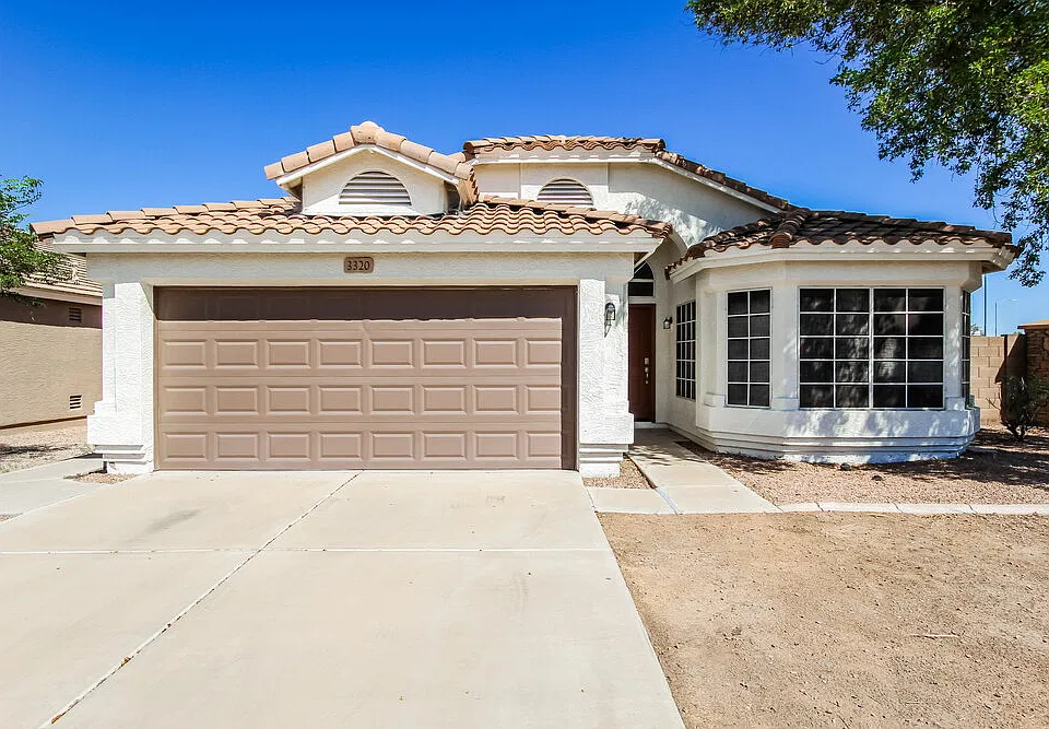 3320 W Glass Ln
