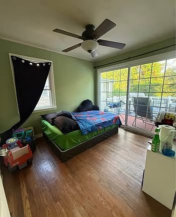 3rd image of 2304 Price St