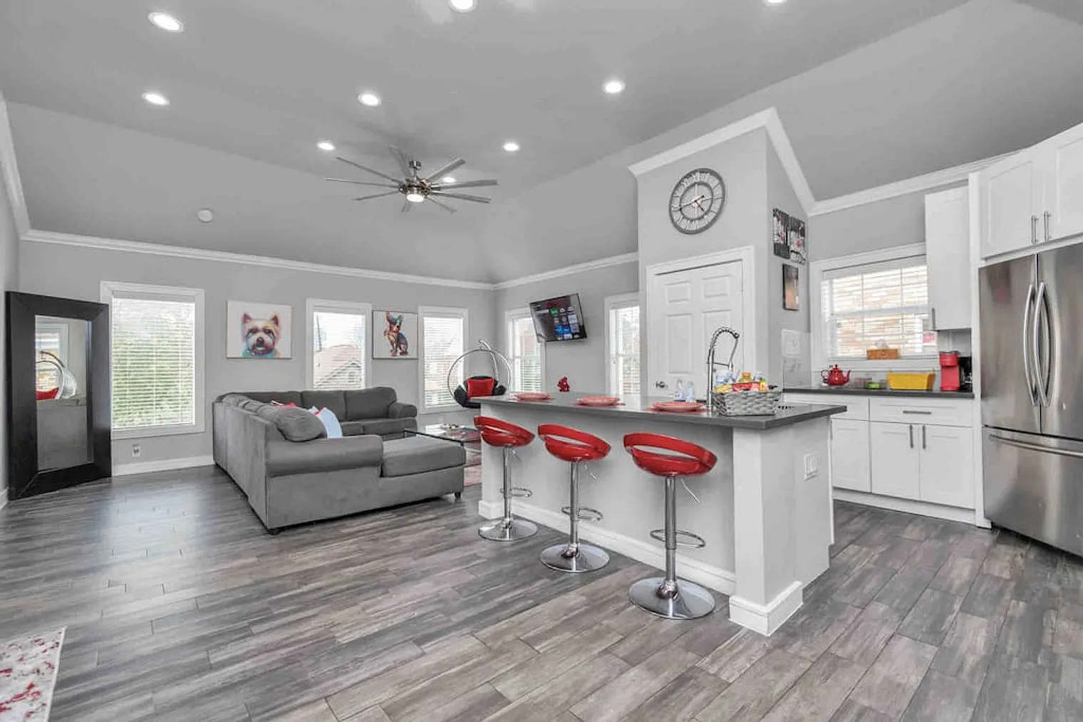 2 bed, 2.0 bath, 990 sqft, $2,259 — Photo 4