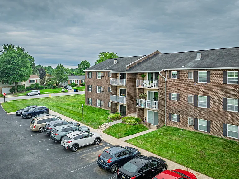 Community Exterior/Resident Parking