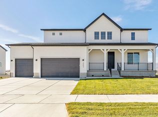 4983 N Topaz Dr, Eagle Mountain, UT 84005