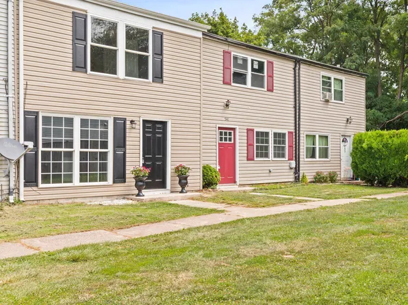 539 Daisy Dr, Taneytown, MD 21787