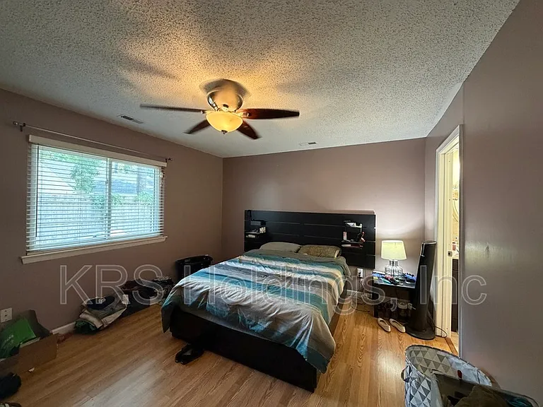 1249 Eaglewood Dr — Photo 5