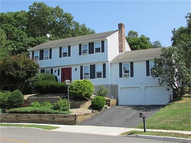 142 Oxbow Dr, Willimantic, CT 06226 Zillow