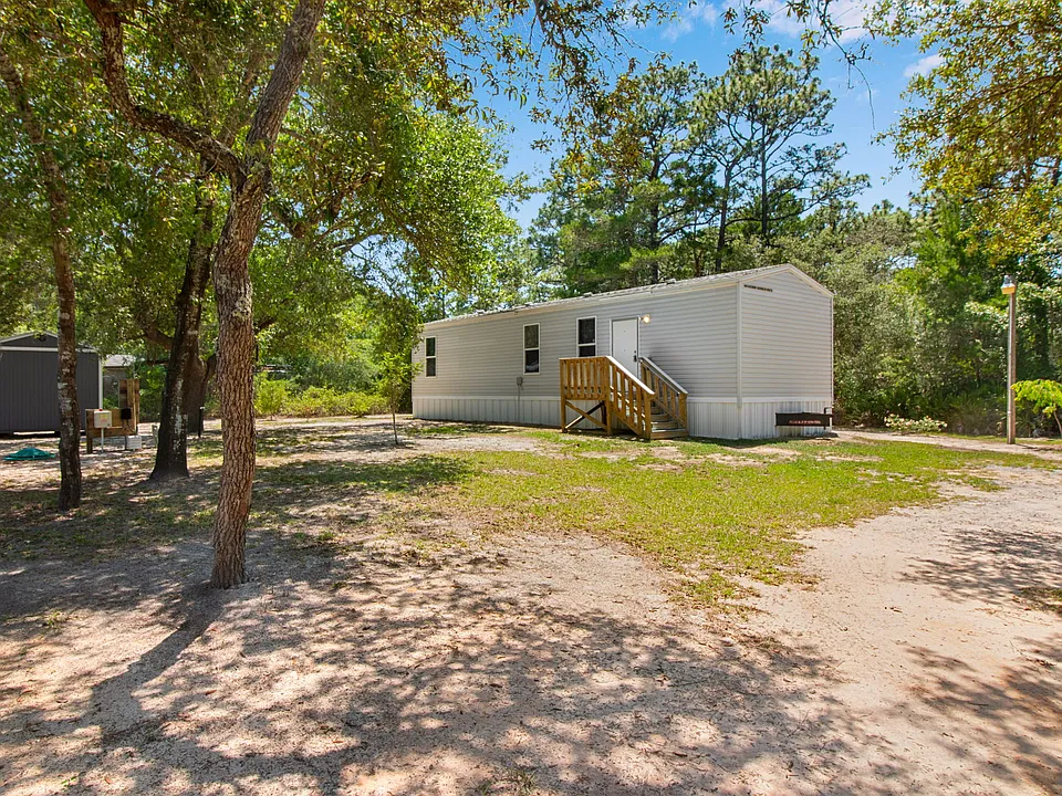396 Peachtree Cir