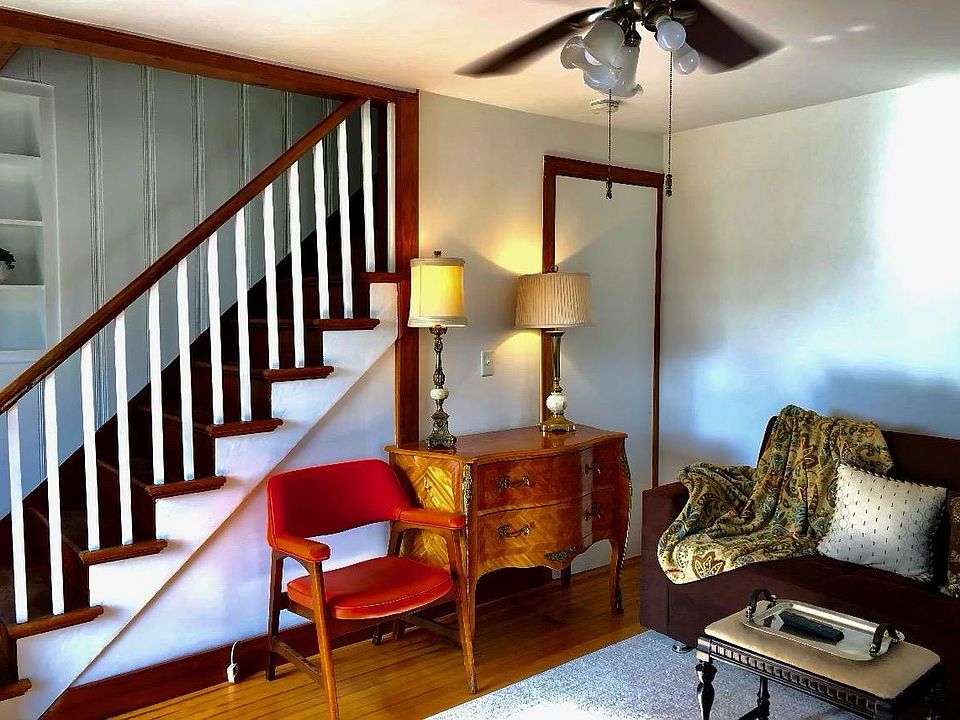 247 Harbor St, Branford, CT 06405 Zillow