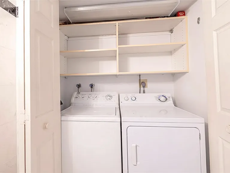 3500 Mystic Pointe Dr #1107 — Photo 19