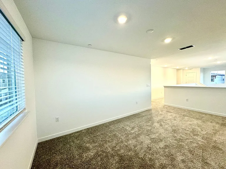 243 Dock Cir — Photo 24