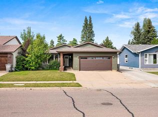 5410 S 28th St, Lloydminster, AB T9V 2M2