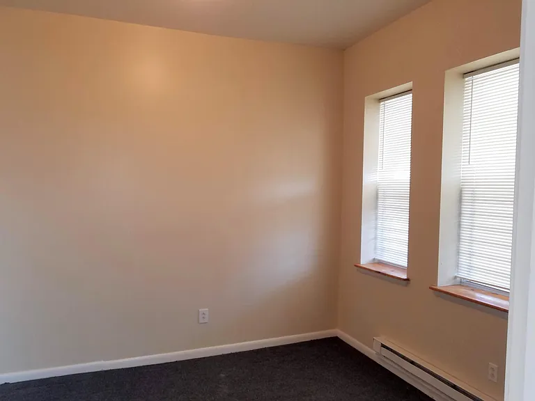 1323 W Butler St #1 — Photo 8