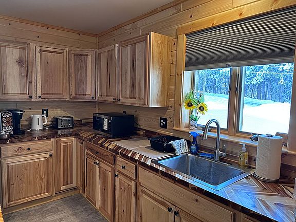2nd image of 80 Tamarac Dr