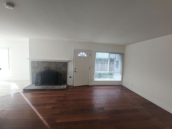 3rd image of 34091 Copper Lantern St Suite 1