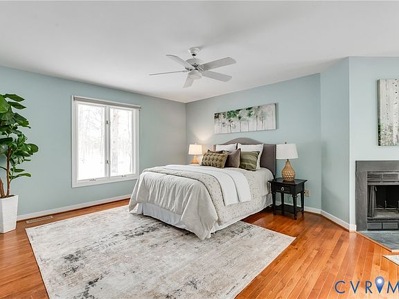 4th image of 1707 Devon Way