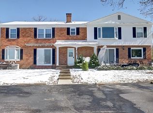 2184 N Carriage Ln, Port Clinton, OH 43452