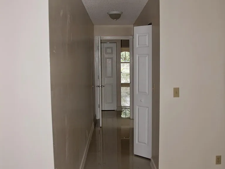 5137 Rosen Blvd — Photo 12