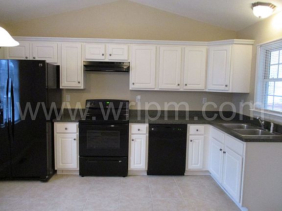5th image of 2406B Ocala Dr