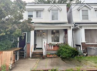 810 Ossington Ave, Toronto, ON M6G 3V1