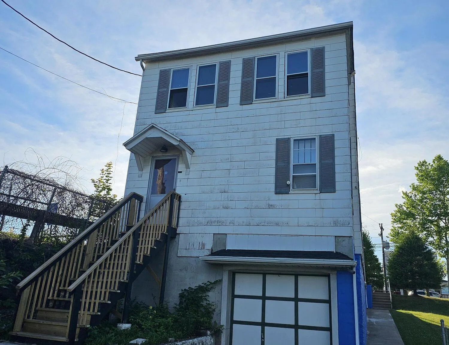 4 bed, 1.0 bath, 1100 sqft, $1,500 — Photo 3