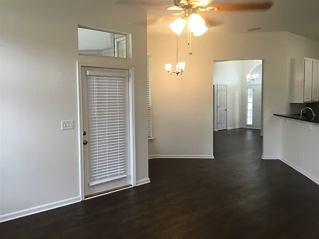 157 N Lake Cunningham Ave — Photo 6