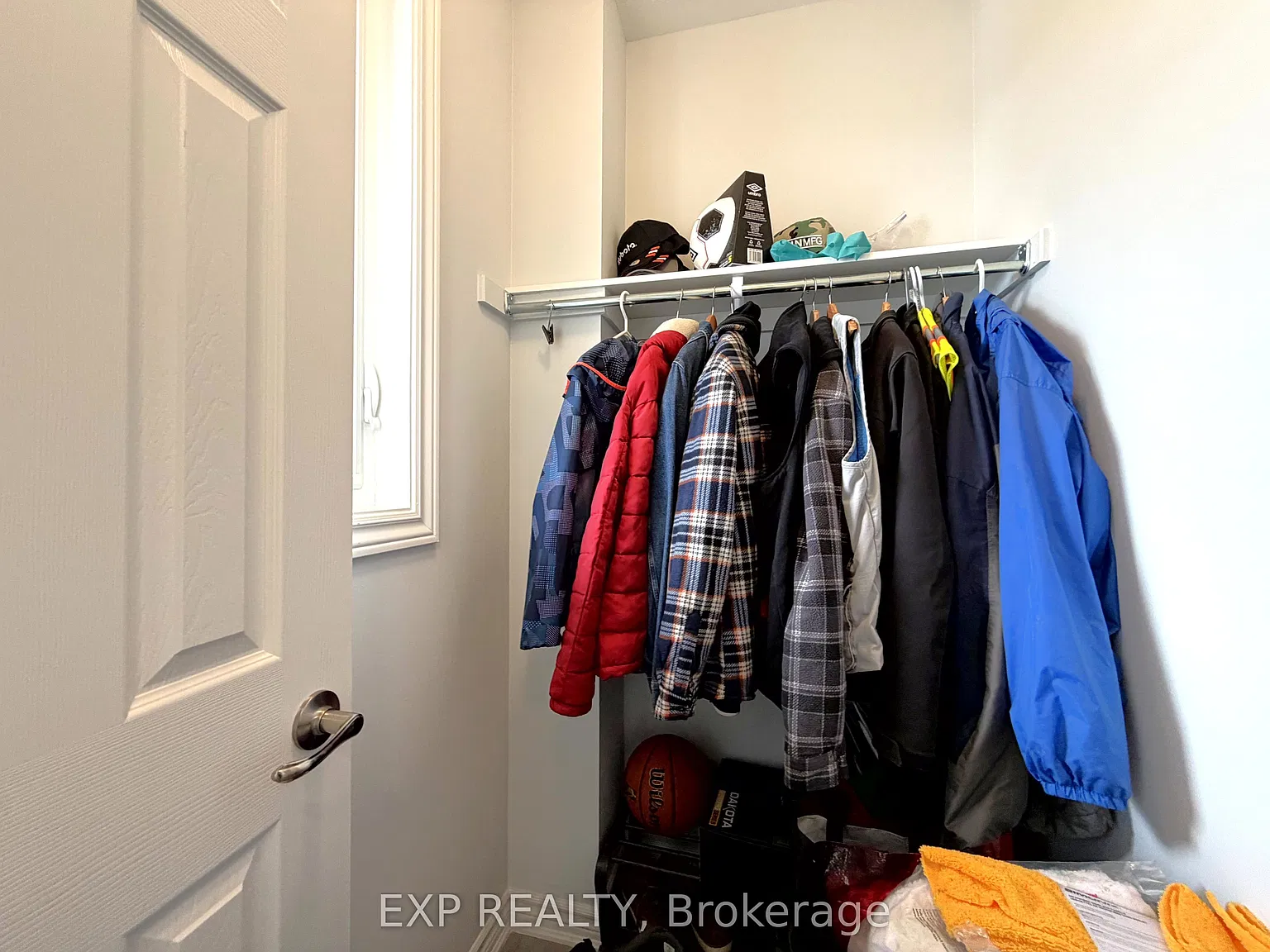 3 bed, $2,700 — Photo 4