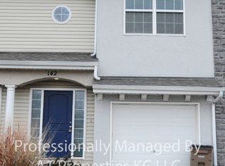 142 Mott Dr, Raymore, MO 64083