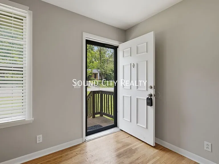 309 Cathy Jo Dr — Photo 5