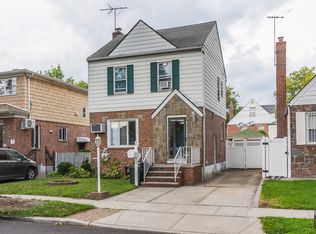 13853 62nd Rd, Flushing, NY 11367