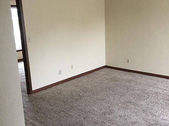 4th image of 6831 N Frostwood Pkwy APT A15