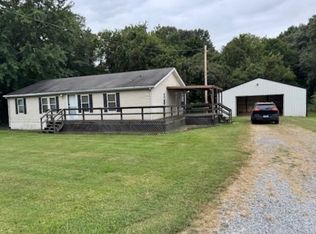 32 Arkansas St, Calvert City, KY 42029