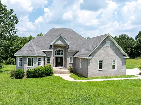 4141 Beale Dr, Disputanta, VA 23842