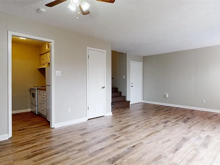 1803 Potomac Pl #B — Photo 6