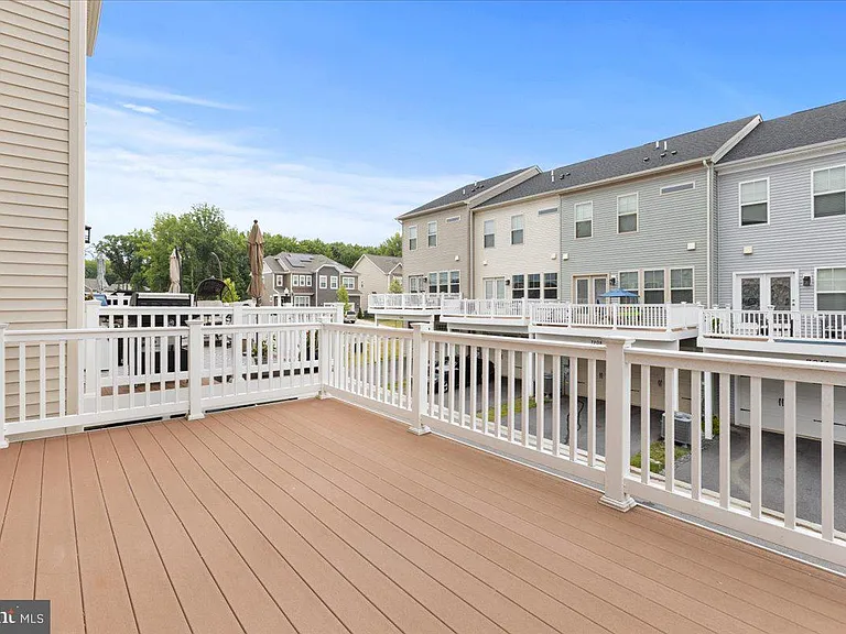7210 Hartley Ln — Photo 16