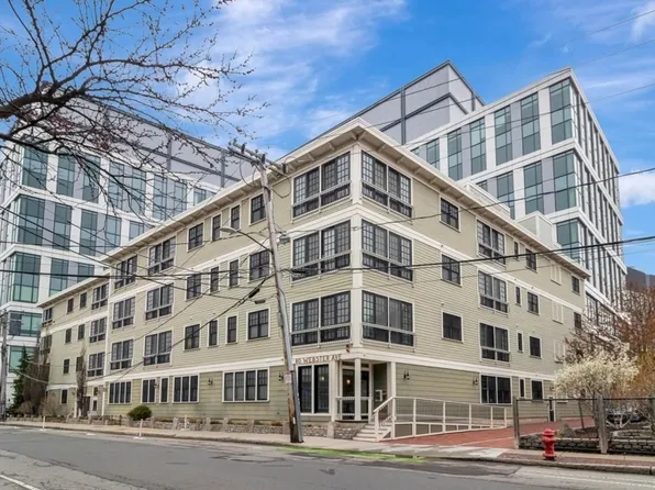 80 Webster Ave #1D, Somerville, MA 02143