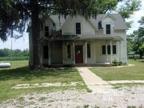 512 Broad St, Mokane, MO 65059