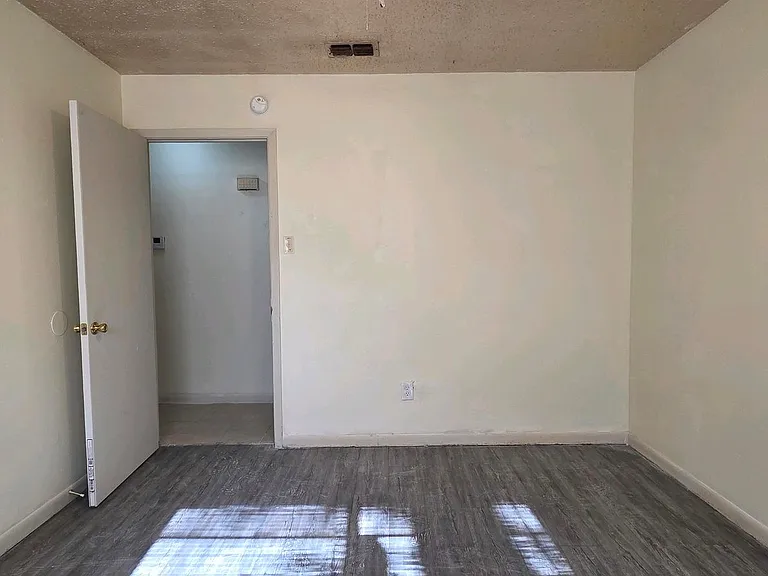 Tammy Lynn Dr 314 — Photo 10