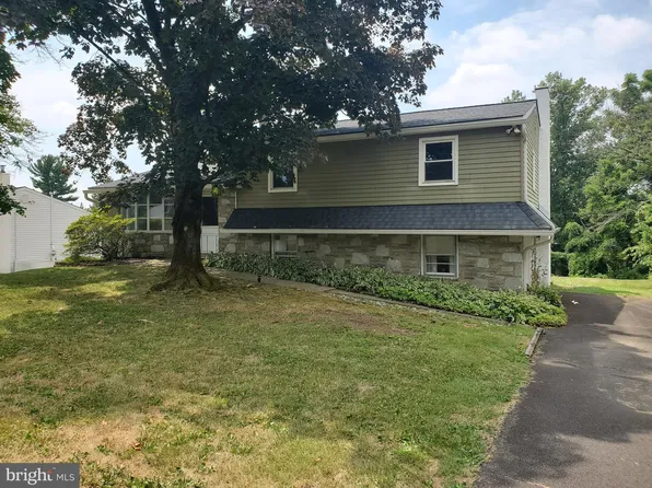 202 Stratford Dr, Churchville, PA 18966