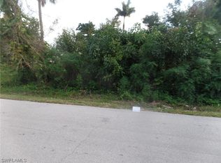563 Sacramento St, North Fort Myers, FL 33903