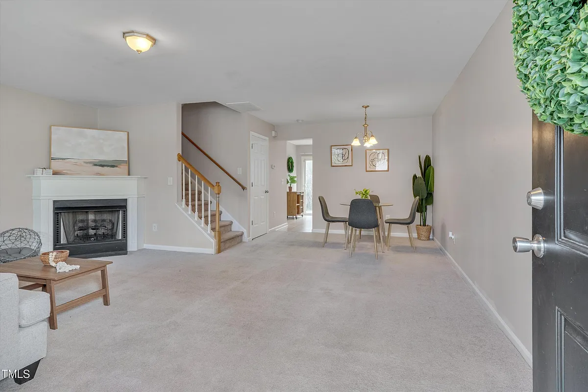 Building Photo - 7704 Averette Field Dr