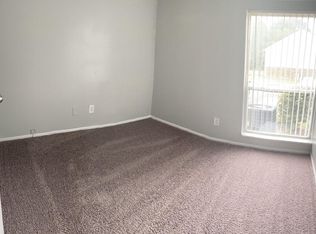 2105 Emerald Pointe Dr, Birmingham, AL 35216