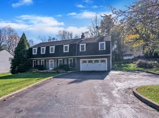 706 Crooked Ln, King Of Prussia, PA 19406