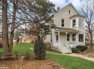244 N Benton St, Palatine, IL 60067