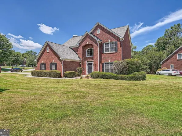 583 Antietam Dr, Stone Mountain, GA 30087