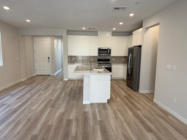 8417 Vanhoy Creek St — Photo 13