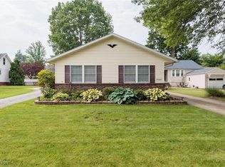 20683 Belvidere Ave, Fairview Park, OH